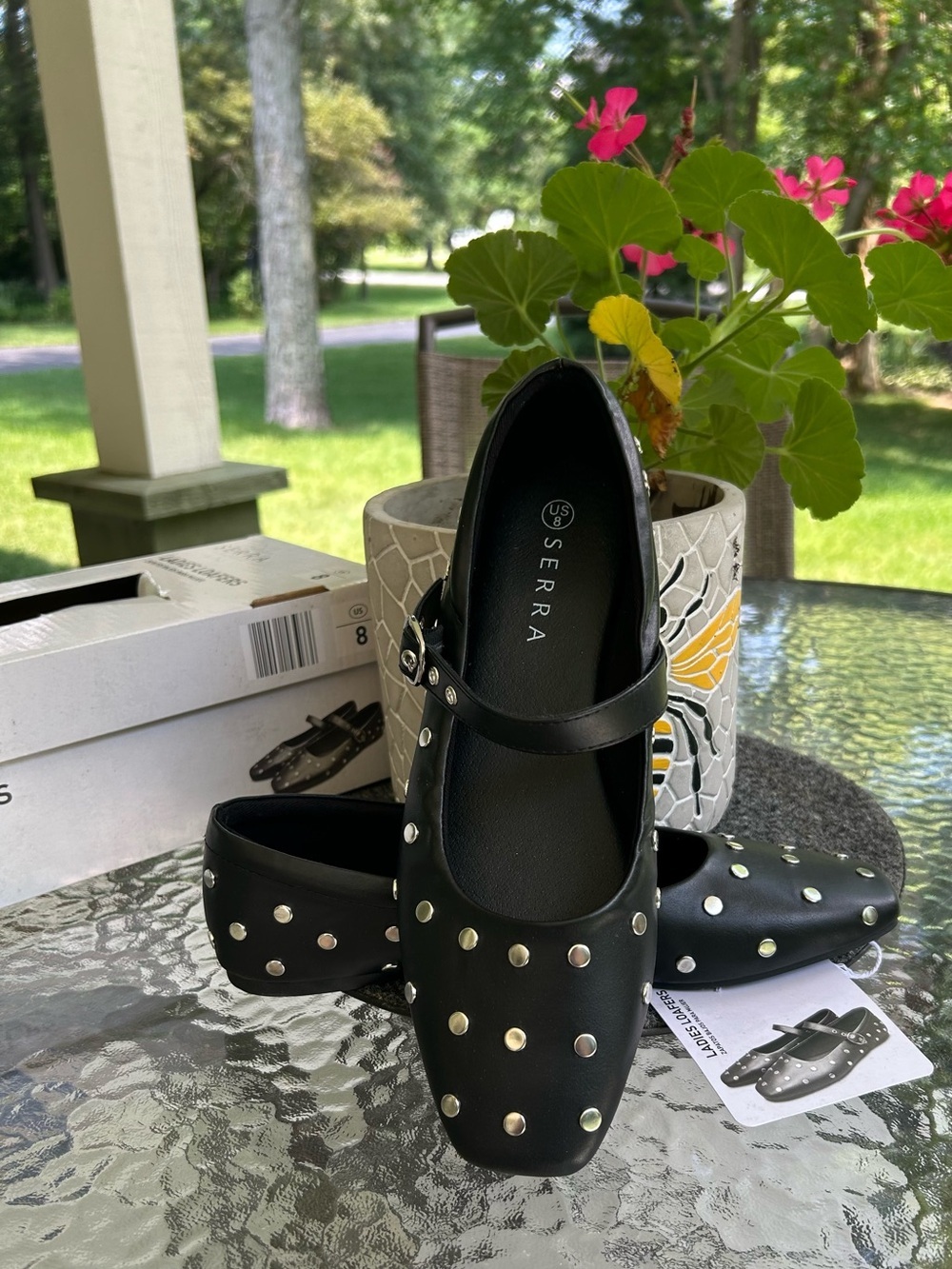 NWT- Serra Studded Mary Jane Flats with Strap Women’s size 8